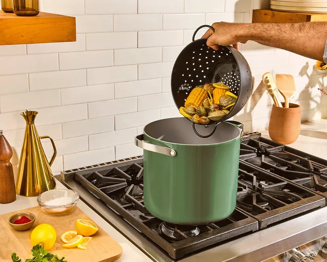 Stock Pot Essential Guide Professional Cooking Made Simple